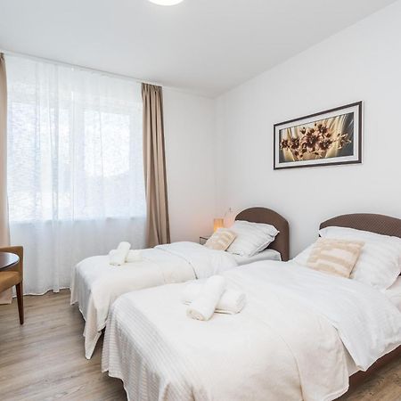 Perla Hradce Apartment Hradec Kralove Luaran gambar